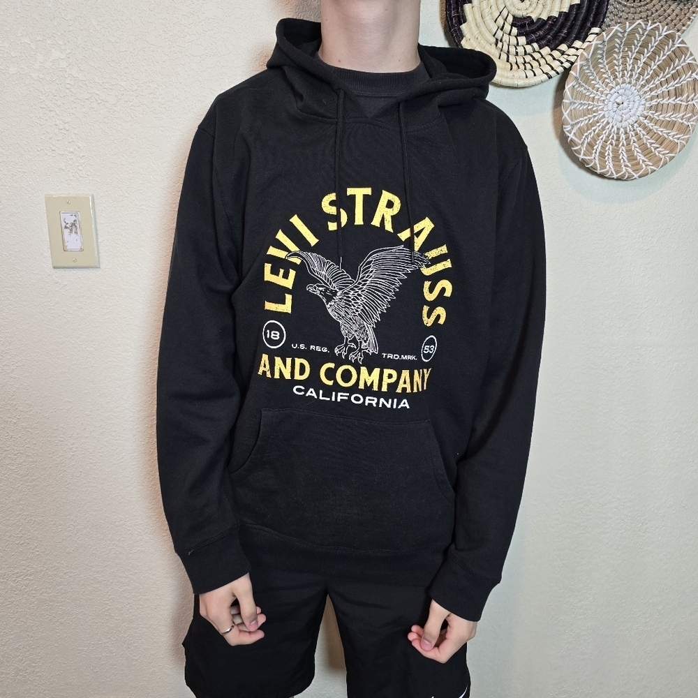 Levi Strauss & Co Sweatshirt Men’s Xl Hoodie Black Fleece Graphic Print Eagle